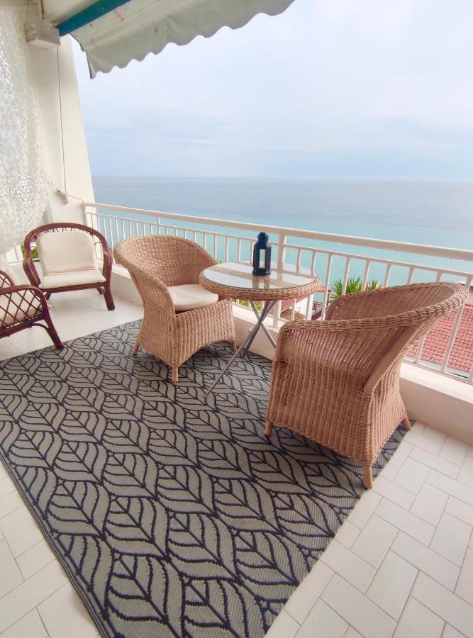 Cozy Seaview Apartment Szíviri Kültér fotó