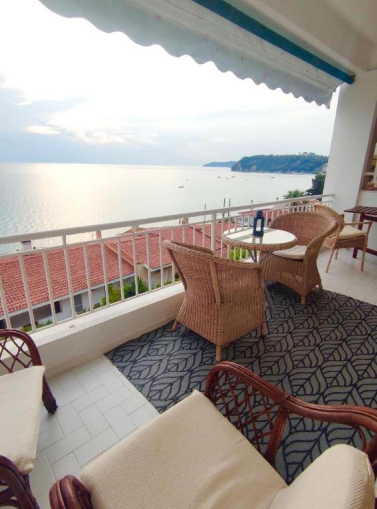 Cozy Seaview Apartment Szíviri Kültér fotó